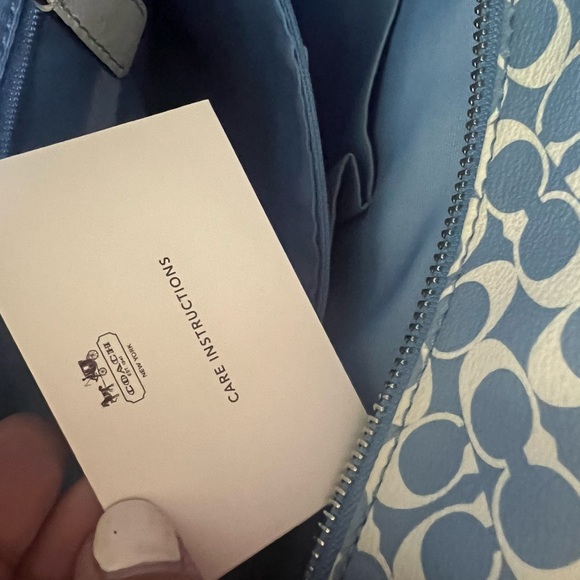 Coach blue & white shoulder bag(no longer available)with matching blue MK wallet - Picture 10 of 10